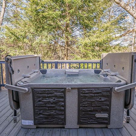 Wooded Bliss Hot Tub Single Level Cabin With No Steps Rocking Chairs And Wooded Views Pigeon Forge Ngoại thất bức ảnh