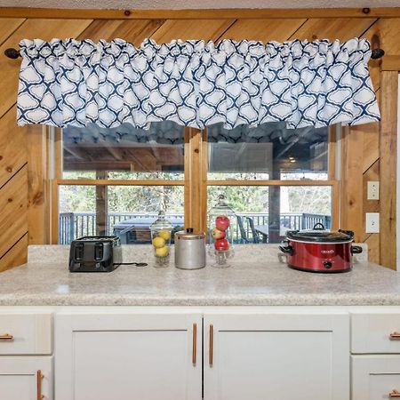 Wooded Bliss Hot Tub Single Level Cabin With No Steps Rocking Chairs And Wooded Views Pigeon Forge Ngoại thất bức ảnh