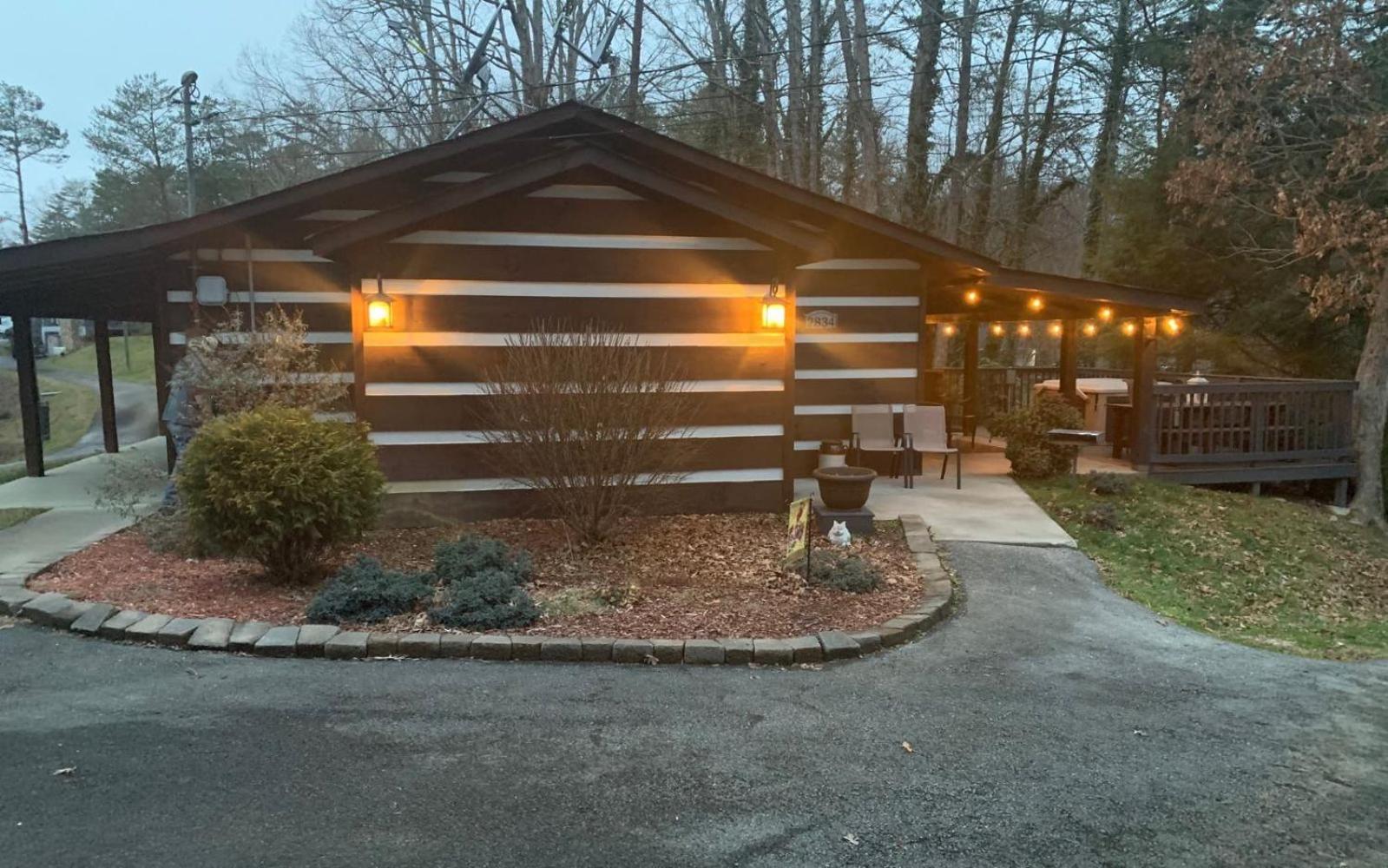 Wooded Bliss Hot Tub Single Level Cabin With No Steps Rocking Chairs And Wooded Views Pigeon Forge Ngoại thất bức ảnh